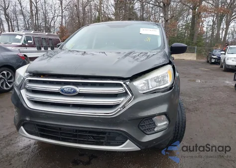 2017 Ford Escape Se z USA, uszkodzony, nr VIN 1FMCU9G95HUC03136
